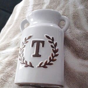 Elegant White Ceramic Vase with Bronze Accents